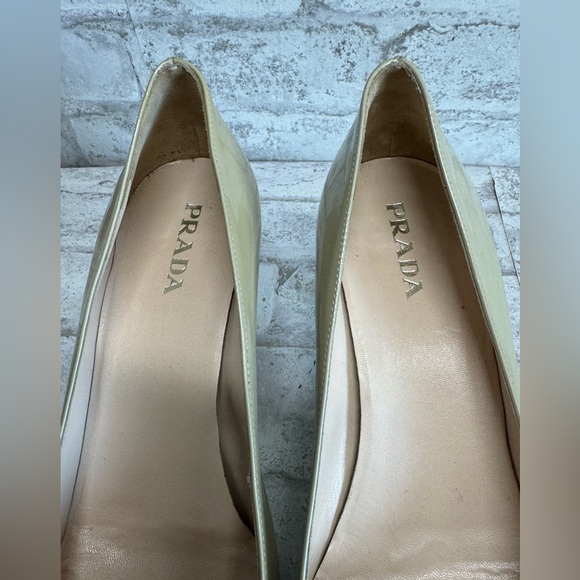 PRADA Nude Kitten Heel W/ Frayed Bow Detail Women’s size 40 - Picture 3 of 4